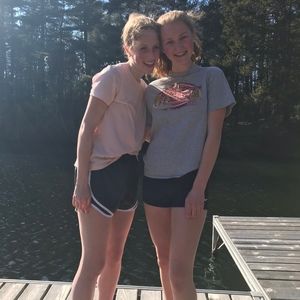 Meet your Posher, Rebecca